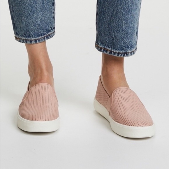 VINCE Blair perforated leather slip on shoes gold tone uppers white soles sz 7M - Picture 13 of 13